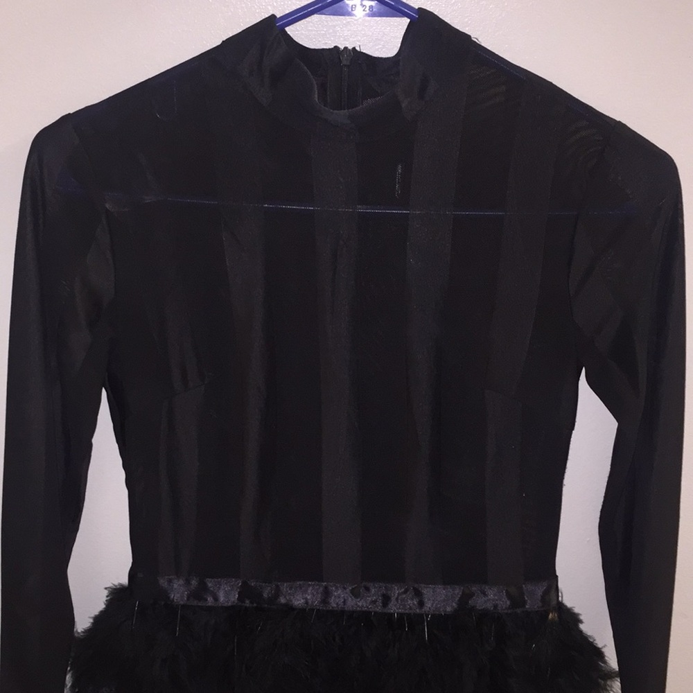 Black feather dress - Picture 3 of 6